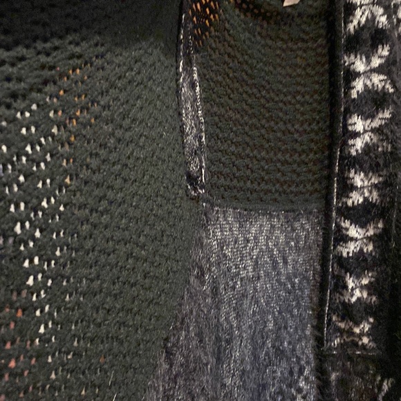 Fun! ijeans by Buffalo Fuzzy Sweater - Picture 8 of 9